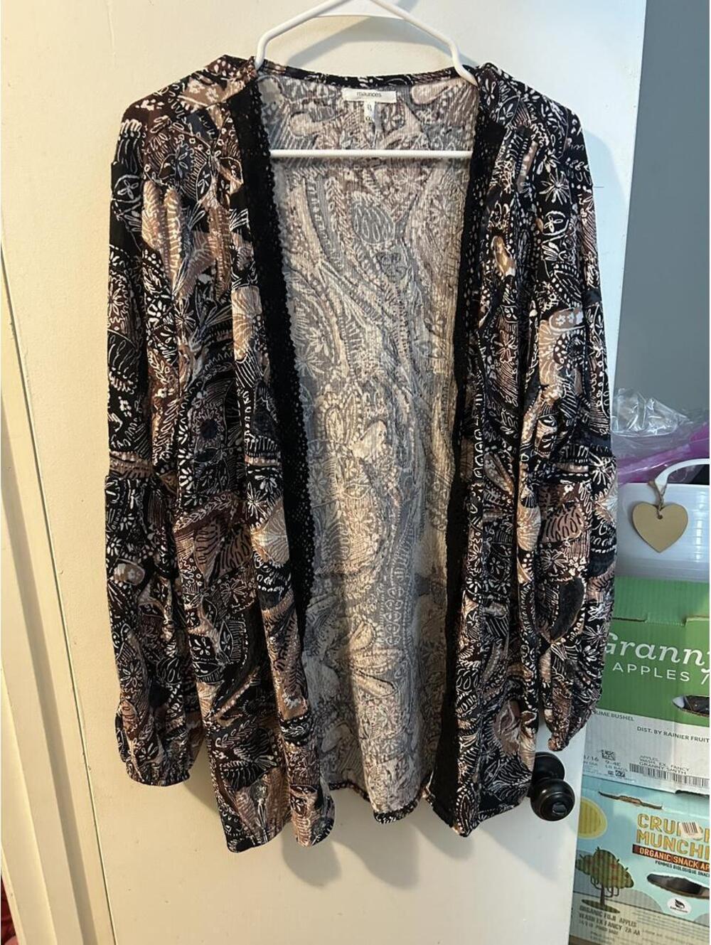 Maurices black and beige paisley print cardigan in XXL